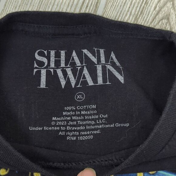 Shania Twain Queen of Me Tour Dateback Tee Black Size XL 2023 - Picture 2 of 6